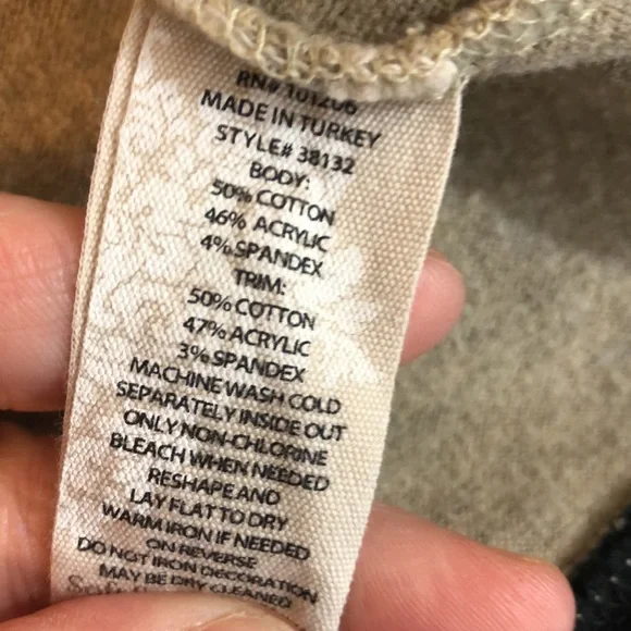 Hugs From Soft Surroundings Colorblock Cowl Neck Sweater Size PL Black Tan #g13 - Picture 4 of 6